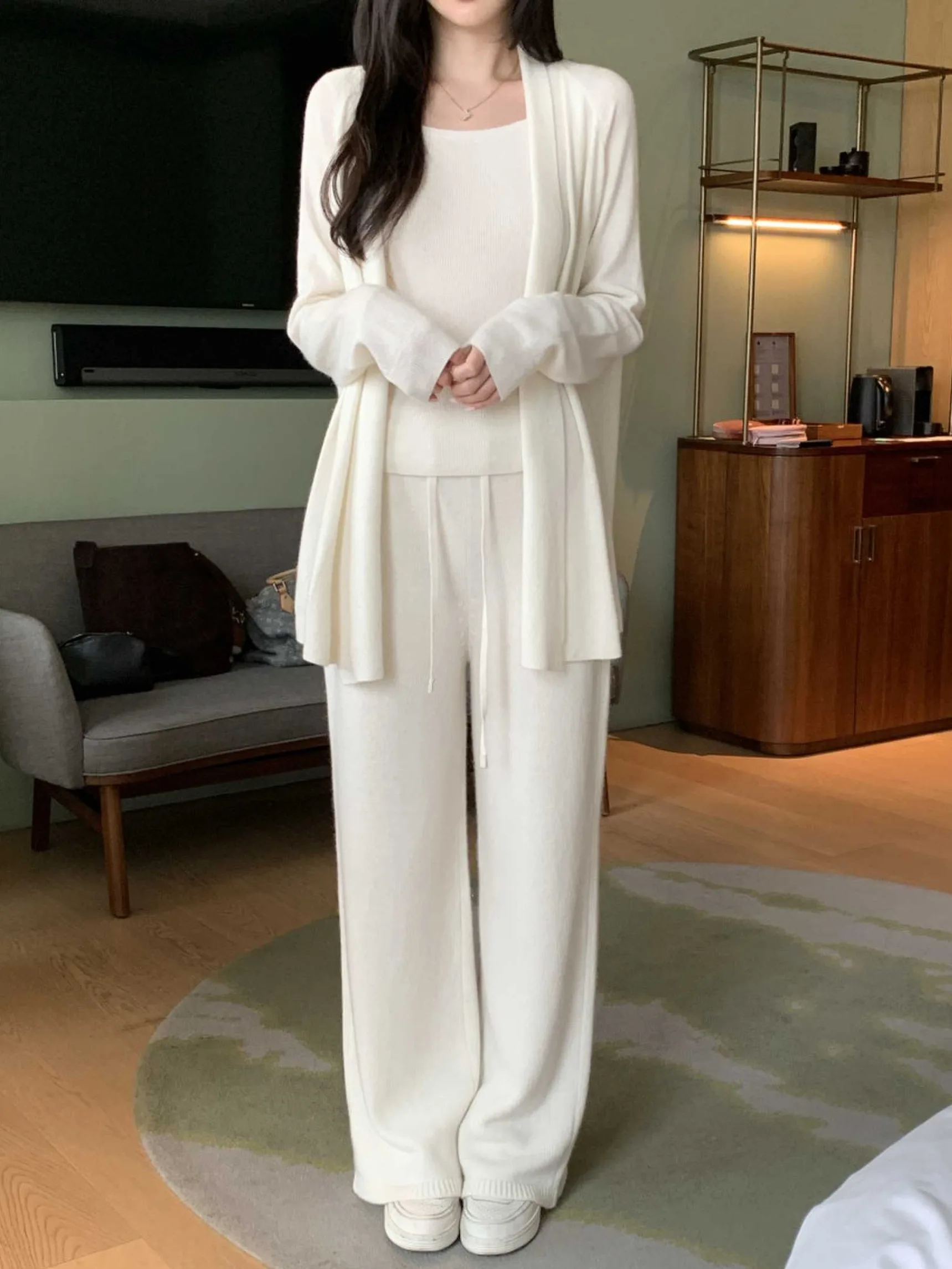 Loose Long Sleeve Knitted Vest Women's Casual Drawstring Wide Leg Straight Cut Three Piece Set Streetwear Spring Autumn Winter
Loose Long Sleeve Knitted Vest Women's Casual Drawstring Wide Leg Straight Cut Three Piece Set Streetwear Spring Autumn Winter