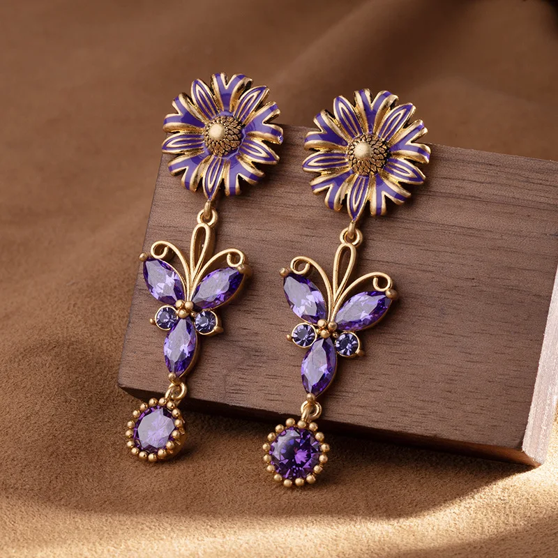 New European and American French Butterfly O elegant temperament accessory flower enamel earrings
New European and American French Butterfly O elegant temperament accessory flower enamel earrings