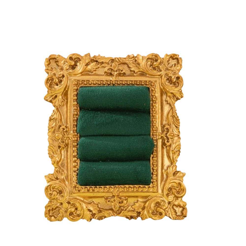Vintage Photo Frame Earring Holder Resin Frame Velvet Jewelry Display Stand Chic Baroque Design Bracelet Display Stand
Vintage Photo Frame Earring Holder Resin Frame Velvet Jewelry Display Stand Chic Baroque Design Bracelet Display Stand