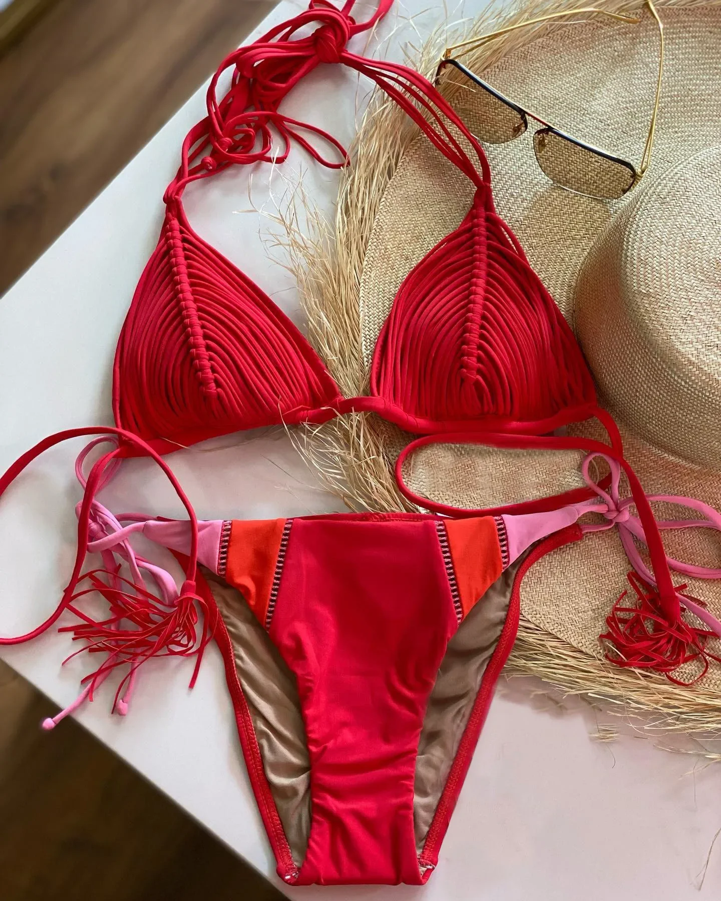 2025 New Braided Rope Brazilian Bikini Swimwear Women's Bandage Lace-up Swimsuit Two Piece Set Female Sexy Mujer Beachwear
2025 New Braided Rope Brazilian Bikini Swimwear Women's Bandage Lace-up Swimsuit Two Piece Set Female Sexy Mujer Beachwear