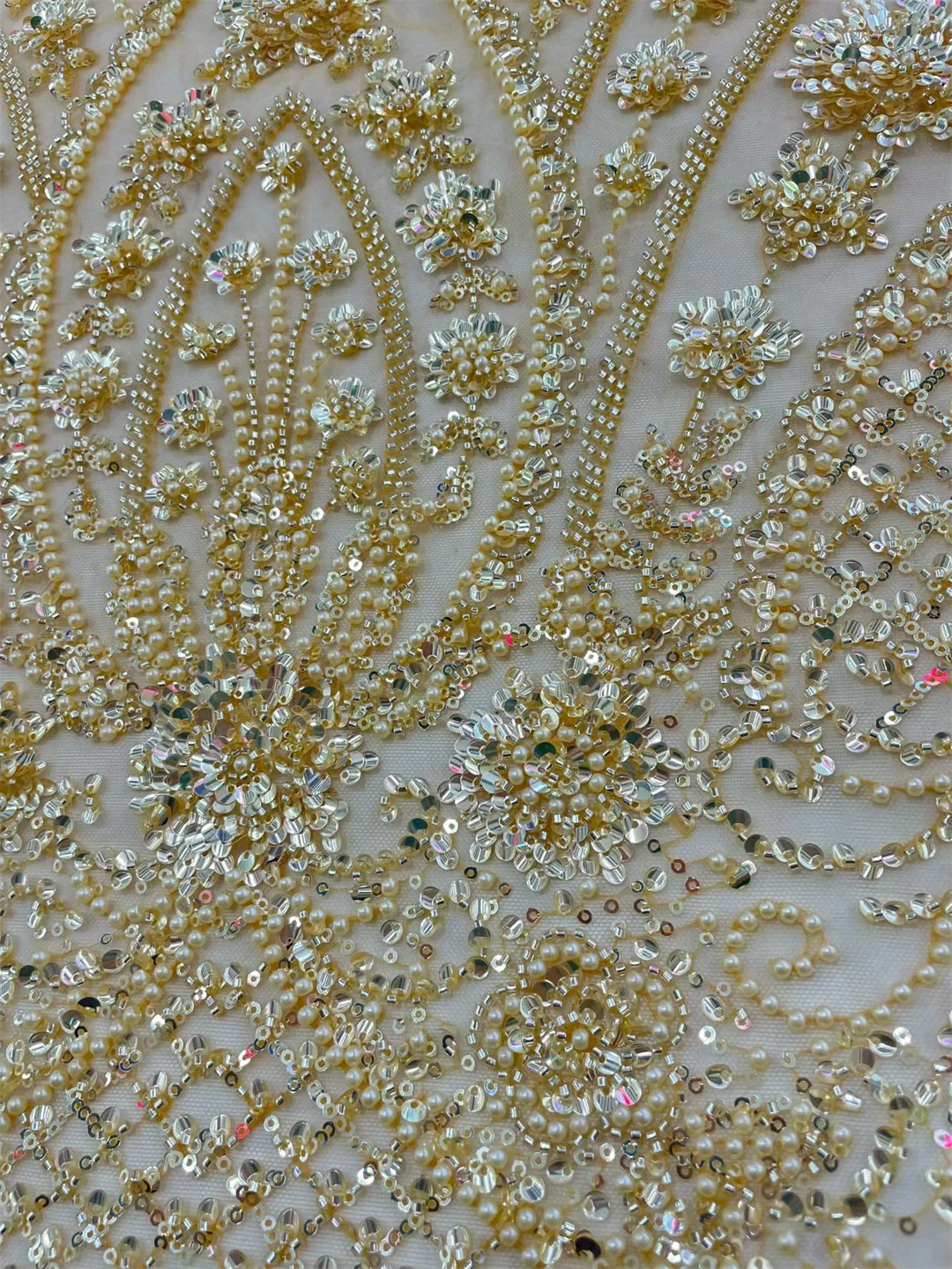 Luxury Hand Beaded Lace Fabric Bridal Fabric High-end Wedding Fabrics French Nigerian Sequins Beads Embroidered on Tulle 5 Yards
Luxury Hand Beaded Lace Fabric Bridal Fabric High-end Wedding Fabrics French Nigerian Sequins Beads Embroidered on Tulle 5 Yards