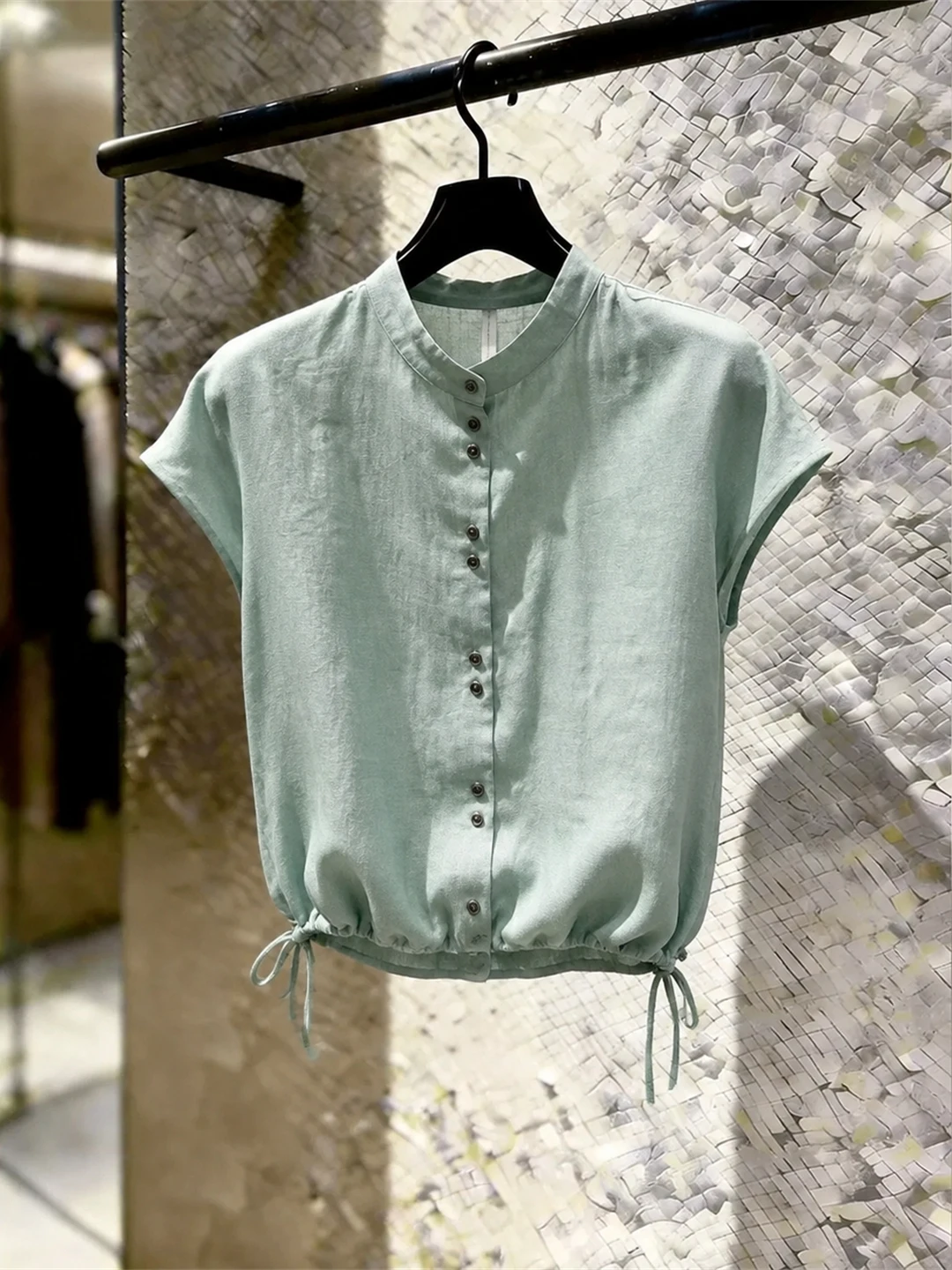 Chic Single-Button Short-Sleeve Shirt Elegant Korean Style Women's Fashionable Summer Top Light Maturity Trend Small Shirt
Chic Single-Button Short-Sleeve Shirt Elegant Korean Style Women's Fashionable Summer Top Light Maturity Trend Small Shirt