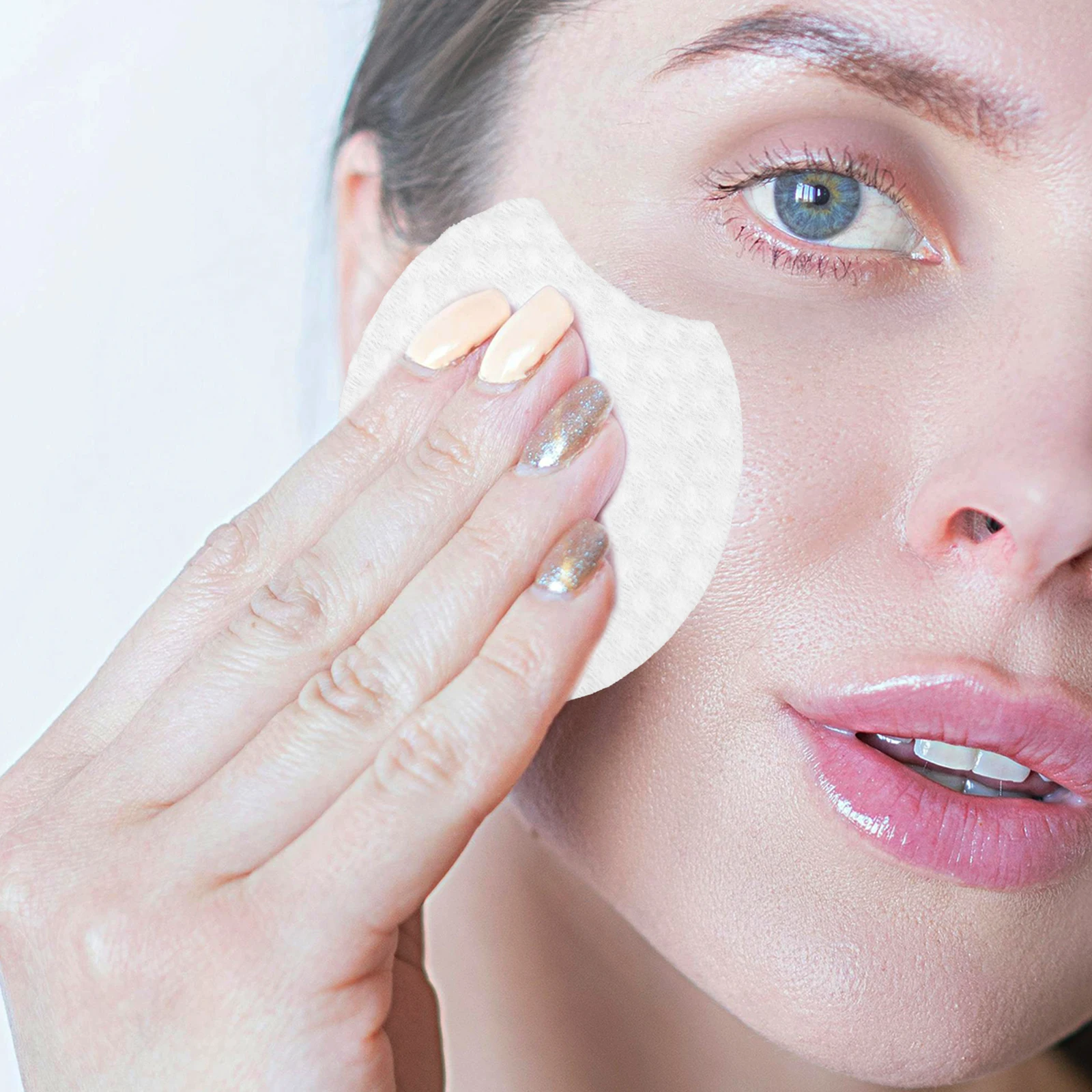 900 Pcs Remover Pads Thick Disposable Pads Cleansing Cotton Rounds Disposable Non Woven Fabric Cosmetics Tools
900 Pcs Remover Pads Thick Disposable Pads Cleansing Cotton Rounds Disposable Non Woven Fabric Cosmetics Tools