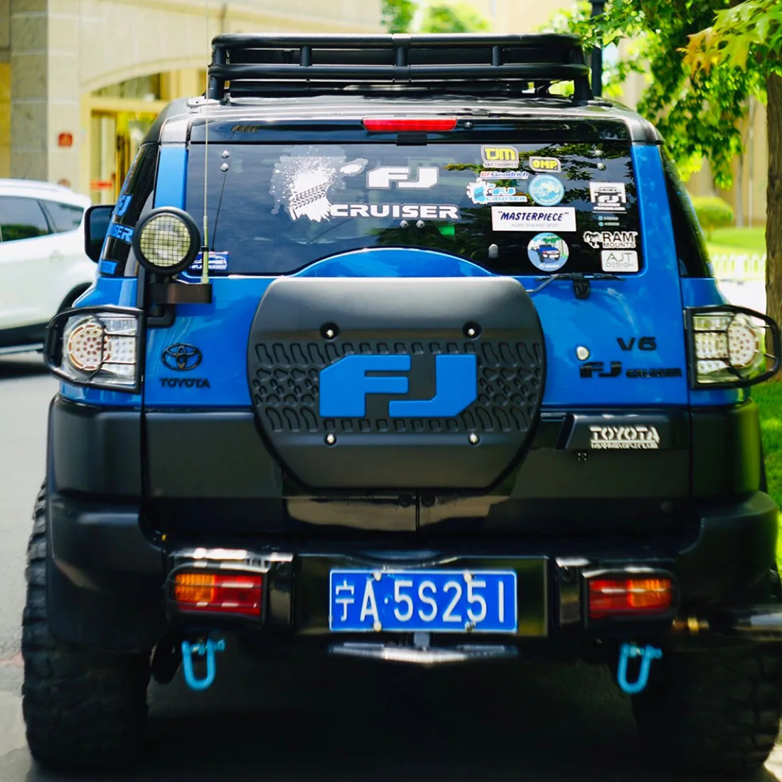 For Toyota FJ Cruiser Spare Tire Cover ABS Spare Tire Shell FJ Cruiser Spare Tire Center Cover Auto Parts Exterior Modification
For Toyota FJ Cruiser Spare Tire Cover ABS Spare Tire Shell FJ Cruiser Spare Tire Center Cover Auto Parts Exterior Modification