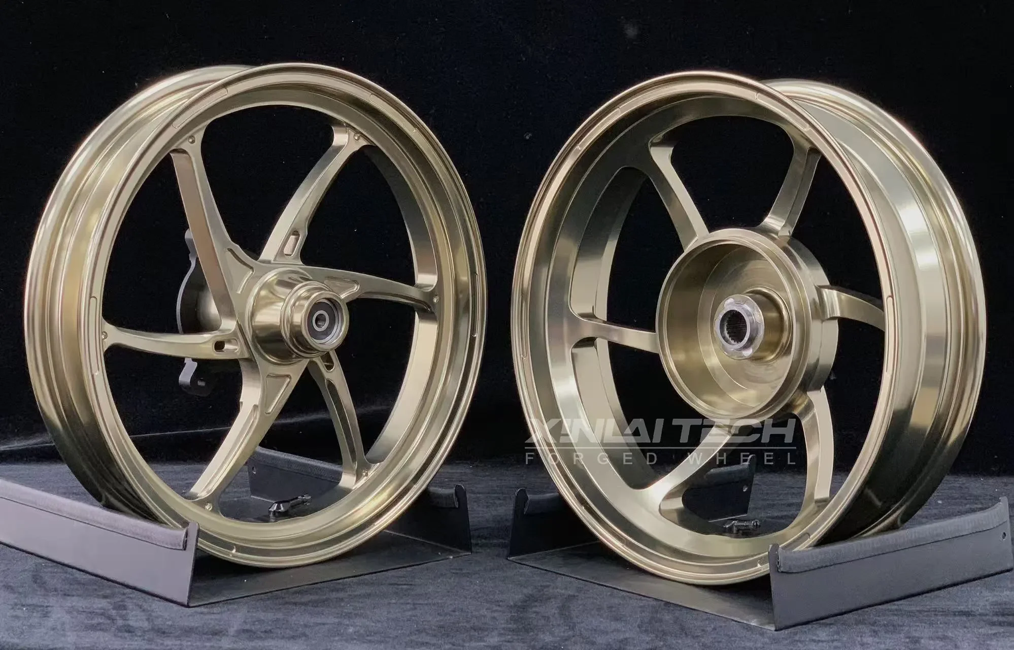 XL Forged Motorcycle Wheels for NVX155 14 15 Inch CNC Custom Forged Motorcycle Rims Anodized Finish!!
XL Forged Motorcycle Wheels for NVX155 14 15 Inch CNC Custom Forged Motorcycle Rims Anodized Finish!!