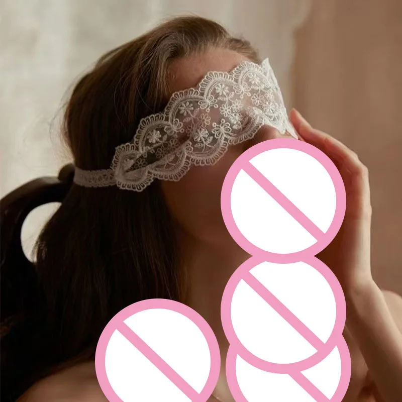 Exotic Apparel Sexy lace hollow eye mask nightclub makeup dance party fashionable and sexy lingerie matching Exotic Accessories
Exotic Apparel Sexy lace hollow eye mask nightclub makeup dance party fashionable and sexy lingerie matching Exotic Accessories