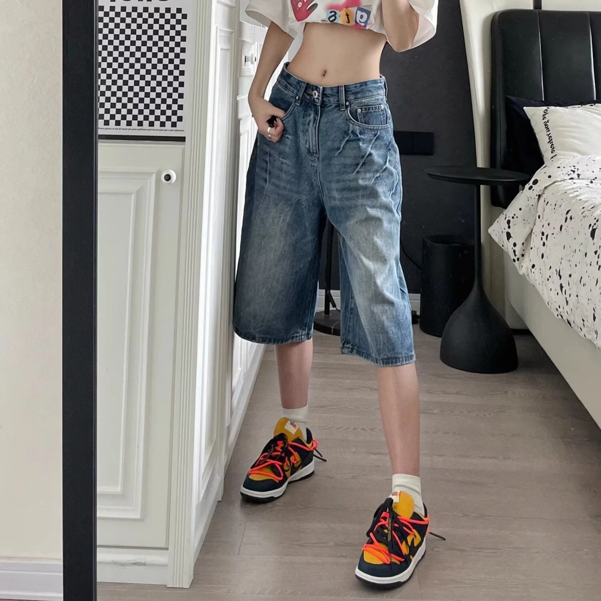Retro American High Street Washed out Jeans Shorts Women Summer Loose Casual Wide Leg Shorts Casual Cotton Polyester Blend
Retro American High Street Washed out Jeans Shorts Women Summer Loose Casual Wide Leg Shorts Casual Cotton Polyester Blend