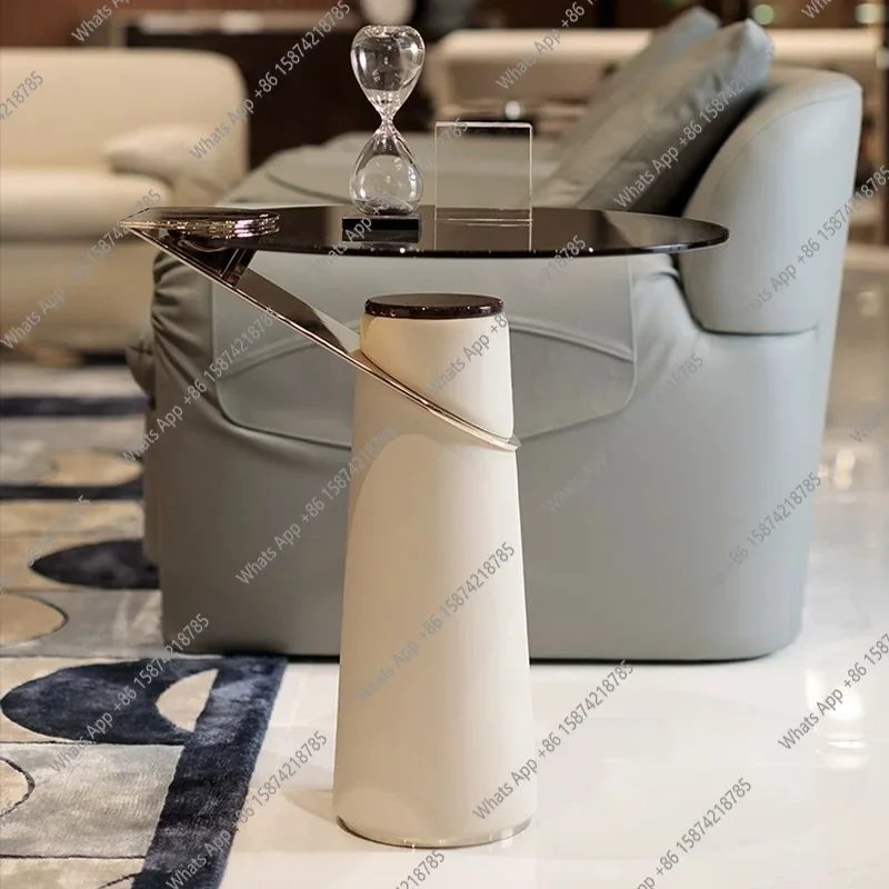 G-MX Итальянский легкий роскошный стеклянный угловой столик, приставной столик для дивана, гостиной, современный минималистичный дизайнерский креативный круглый диван для спальни
G-MX Итальянский легкий роскошный стеклянный угловой столик, приставной столик для дивана, гостиной, современный минималистичный дизайнерский креативный круглый диван для спальни
