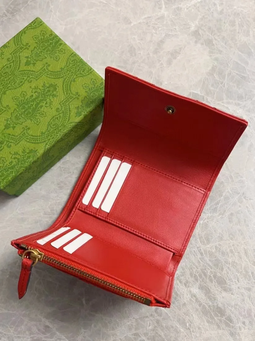 Christmas Gift New Year Wallet Customization Men's and Women's Personal Design Logo Bag Free Consultation
Christmas Gift New Year Wallet Customization Men's and Women's Personal Design Logo Bag Free Consultation