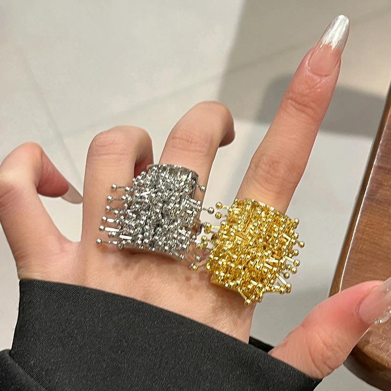 Retro Fashion Metal Firework Design Open Index Finger Ring For Women Men Geometric Chunky Trendy Chunky Jewelry Gifts
Retro Fashion Metal Firework Design Open Index Finger Ring For Women Men Geometric Chunky Trendy Chunky Jewelry Gifts