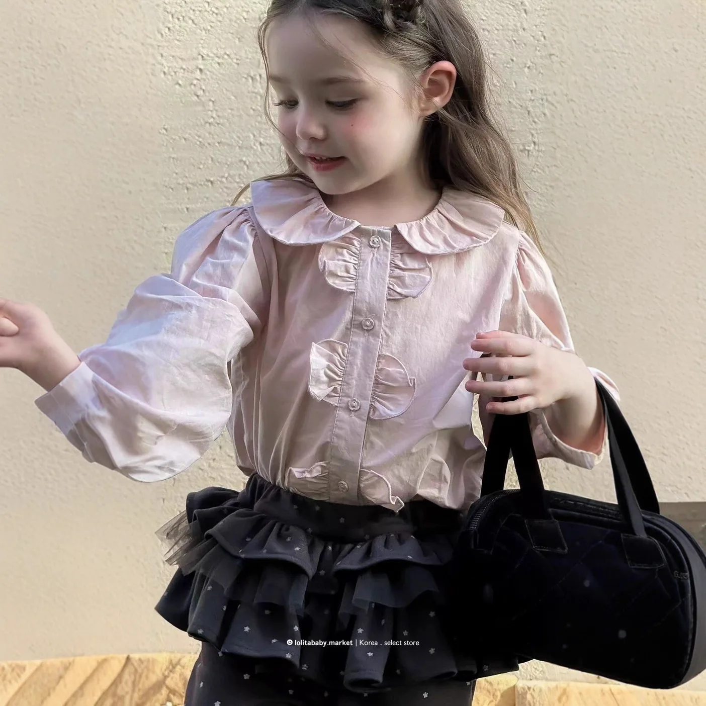New Doll Collar Shirt Korean Children's Clothing 2025 Autumn Girls' Children's Cotton Soft Philippine Edge Long Sleeves
New Doll Collar Shirt Korean Children's Clothing 2025 Autumn Girls' Children's Cotton Soft Philippine Edge Long Sleeves