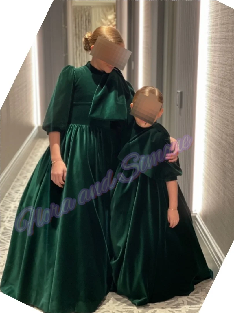 Велетное платье цвета слоновой кости для девочек на свадьбу с высоким воротом, пышное детское бальное платье подружки невесты на день рождения, первое причастие по индивидуальному заказу
Велетное платье цвета слоновой кости для девочек на свадьбу с высоким воротом, пышное детское бальное платье подружки невесты на день рождения, первое причастие по индивидуальному заказу