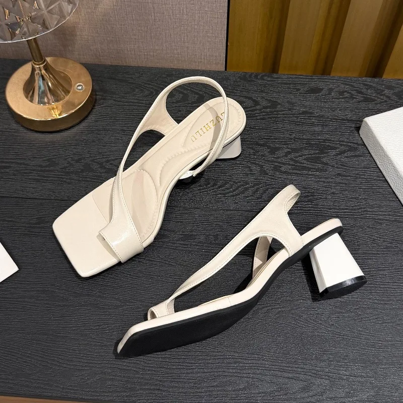 New Women's Sandals Exquisite Square Head High Heeled Sandals for Woman French Style Casual Shoes Designer Shoes Sandalias Mujer
New Women's Sandals Exquisite Square Head High Heeled Sandals for Woman French Style Casual Shoes Designer Shoes Sandalias Mujer