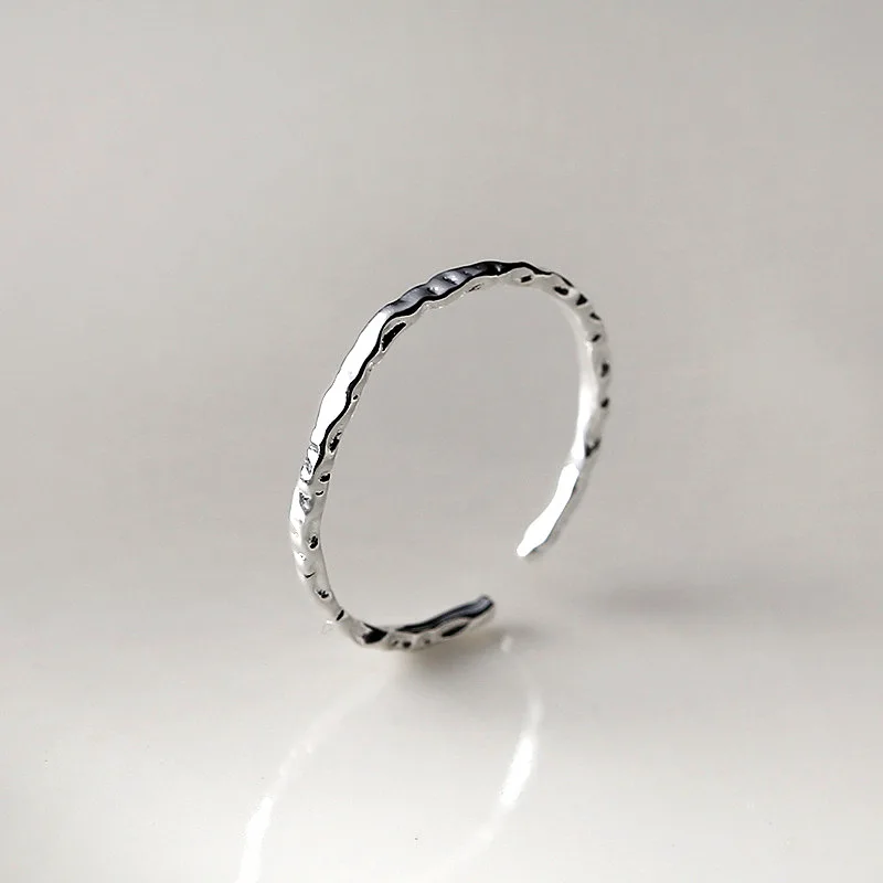 Silver Color Minimalist Geometric Round Rings for Women Trendy Fashion Jewelry Opening Irregular Accessories
Silver Color Minimalist Geometric Round Rings for Women Trendy Fashion Jewelry Opening Irregular Accessories