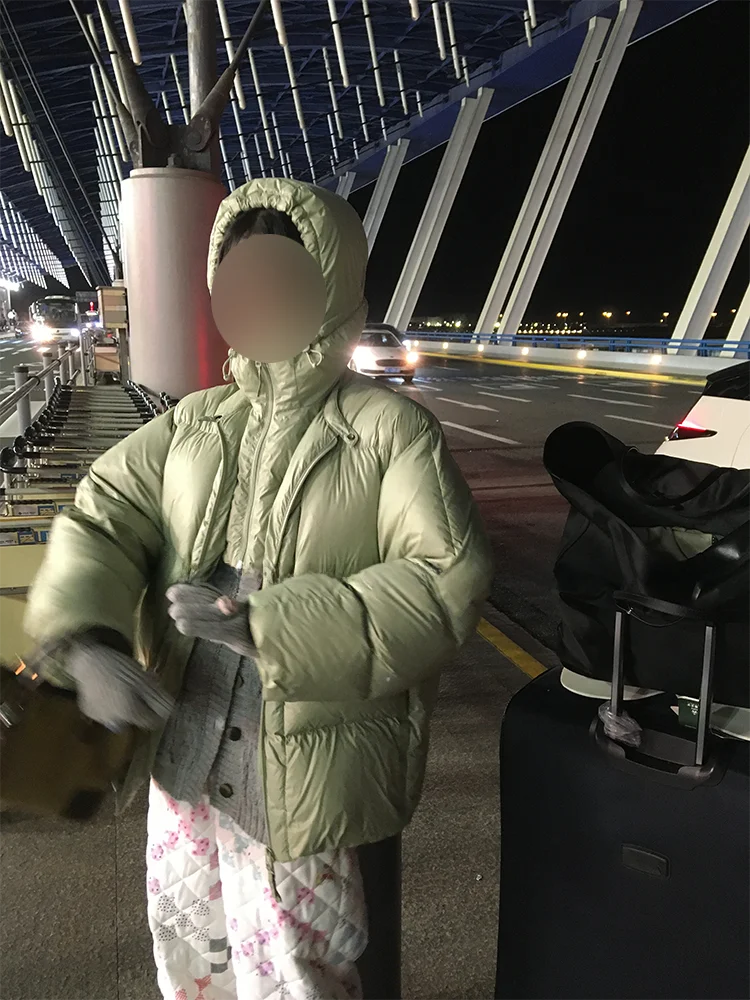 Зимнее пуховое пальто MONA 90 White Du Down, свободный крой, женское, уличный стиль, на молнии, с длинными рукавами, теплое
Зимнее пуховое пальто MONA 90 White Du Down, свободный крой, женское, уличный стиль, на молнии, с длинными рукавами, теплое