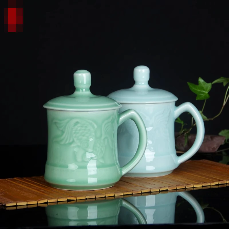 Ceramic and celadon office Cup with cover water Cup goldfish tea cup tea-making sets porcelain coffee cup
Ceramic and celadon office Cup with cover water Cup goldfish tea cup tea-making sets porcelain coffee cup