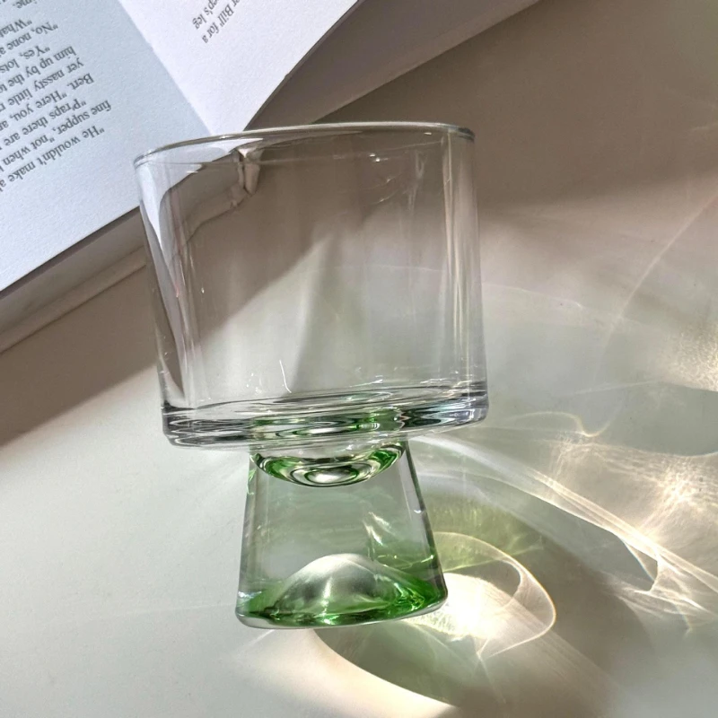 LTT high-value fresh green Guanshan cup household transparent bartending cocktail cup
LTT high-value fresh green Guanshan cup household transparent bartending cocktail cup