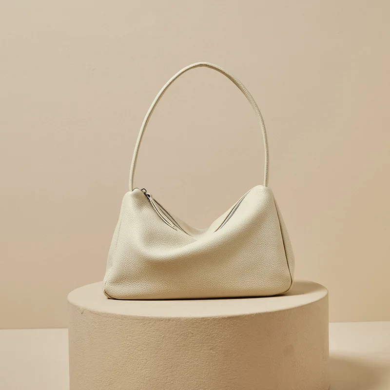 French Simple Popular Leather Handbag High Quality Large Capacity All-match Zipper Design Women Pack Solid Leisure Shoulder Bag
French Simple Popular Leather Handbag High Quality Large Capacity All-match Zipper Design Women Pack Solid Leisure Shoulder Bag