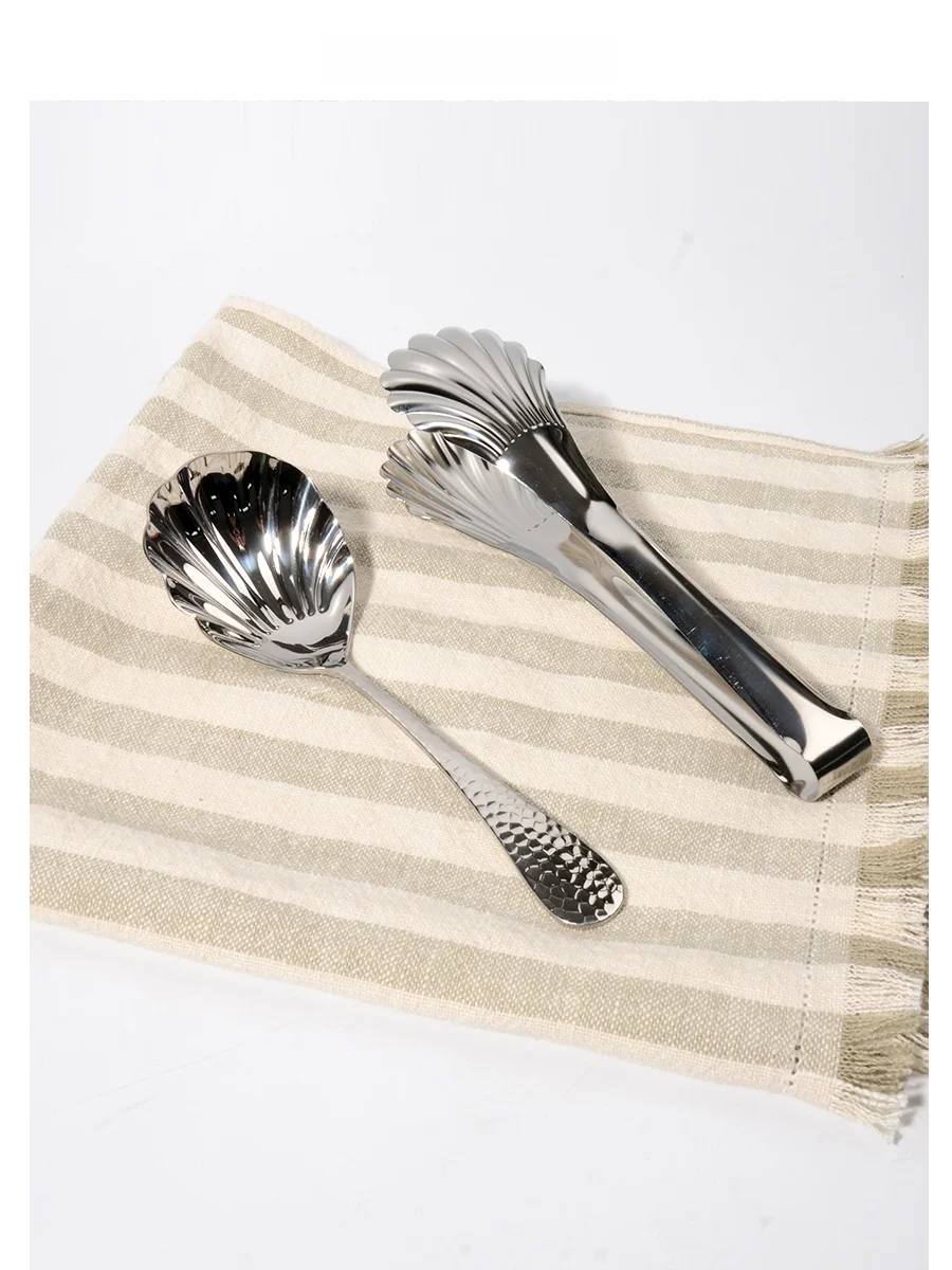 Зажим для хлеба Oakliving из нержавеющей стали 304, для стейков в западном стиле, для домашнего использования, с узором под молоток, сервировочная ложка
Зажим для хлеба Oakliving из нержавеющей стали 304, для стейков в западном стиле, для домашнего использования, с узором под молоток, сервировочная ложка