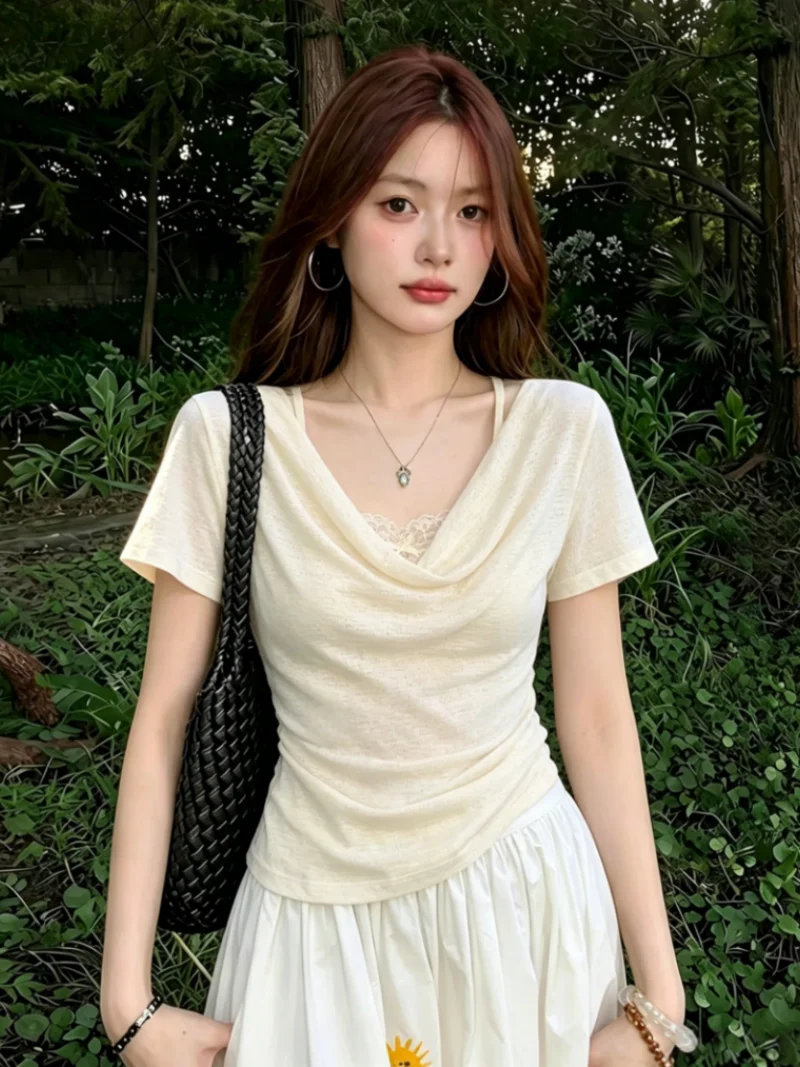 Sweet And Spicy Short Sleeve T-Shirt Women's Summer New Style Lace Splice V-Neck Self-Preserving Elegant Top Korean Version
Sweet And Spicy Short Sleeve T-Shirt Women's Summer New Style Lace Splice V-Neck Self-Preserving Elegant Top Korean Version