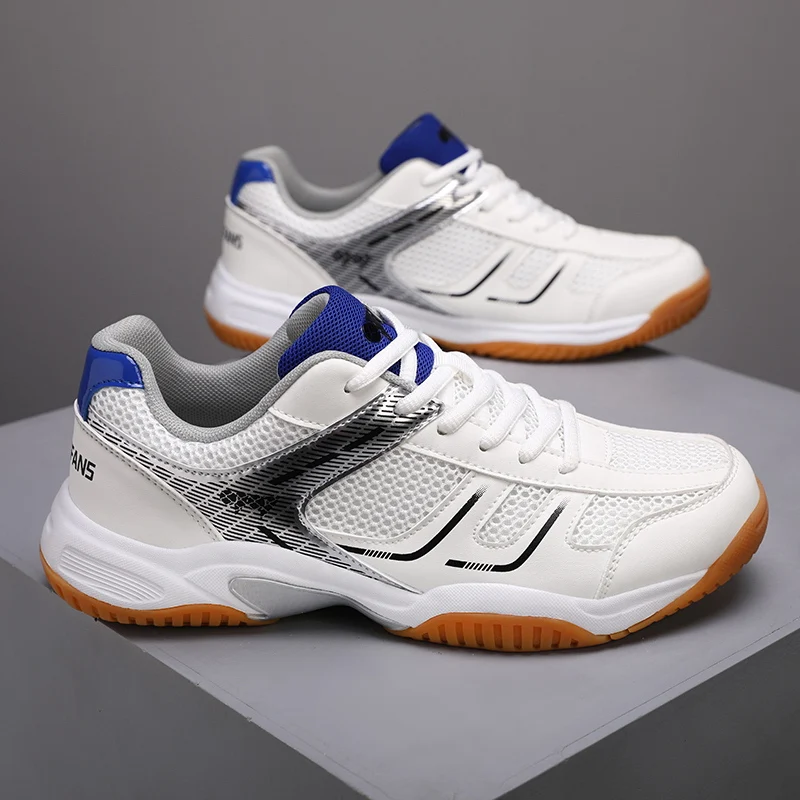 Carbon Plate Wide Version for Men and Women, Wear-Resistant, Anti-Torsion, Shock-Absorbing, Professional Feather Training Shoes
Carbon Plate Wide Version for Men and Women, Wear-Resistant, Anti-Torsion, Shock-Absorbing, Professional Feather Training Shoes