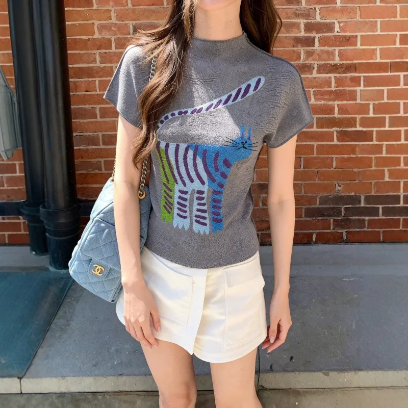 Miyake Pleated Original Print T-Shirt 2026 Creative Cat Print Women's Textured Slim Fit Versatile Age-Reducing Top Summer Shirt
Miyake Pleated Original Print T-Shirt 2026 Creative Cat Print Women's Textured Slim Fit Versatile Age-Reducing Top Summer Shirt