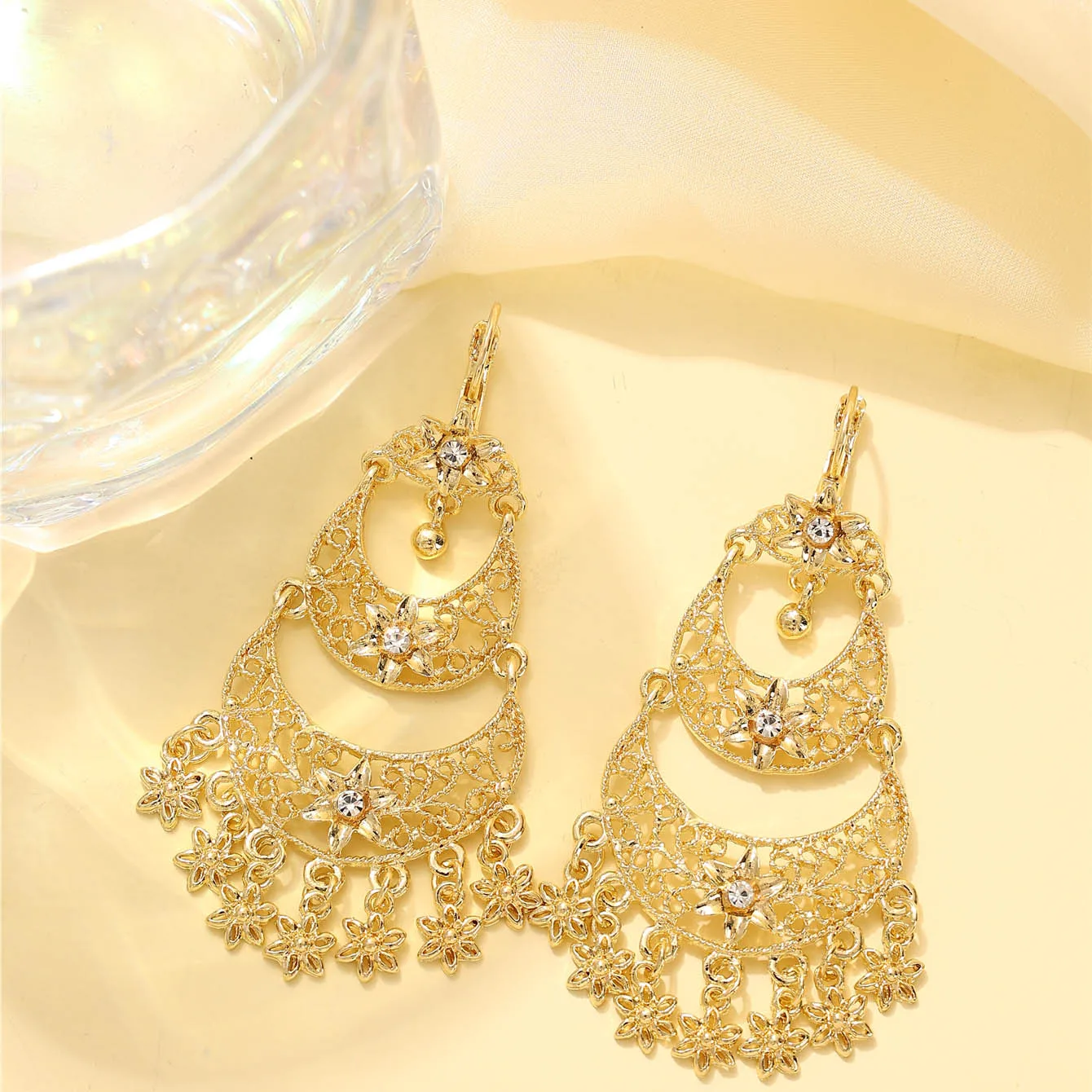 Moroccan Bridal Star Pendant Earrings - Luxurious Vintage Style for Weddings, Parties & Festivals, Women's Gift
Moroccan Bridal Star Pendant Earrings - Luxurious Vintage Style for Weddings, Parties & Festivals, Women's Gift