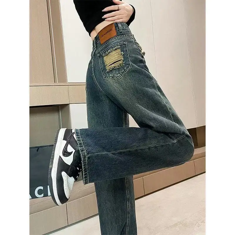 Ретро джинсы из выцветшего денима женские с высокой талией, прямые, свободные, широкие, визуально стройнящие, американского стиля, синие, хлопок/полиэстер
Ретро джинсы из выцветшего денима женские с высокой талией, прямые, свободные, широкие, визуально стройнящие, американского стиля, синие, хлопок/полиэстер