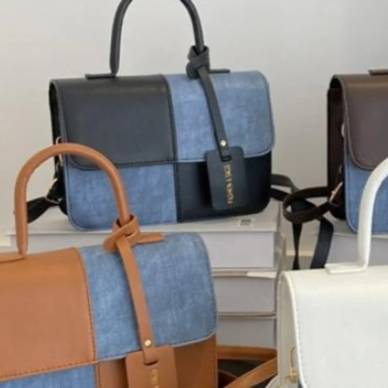 High-Quality Women's Commuter Tote Bag in Plaid Patchwork Style Suitable for Various Activities
High-Quality Women's Commuter Tote Bag in Plaid Patchwork Style Suitable for Various Activities