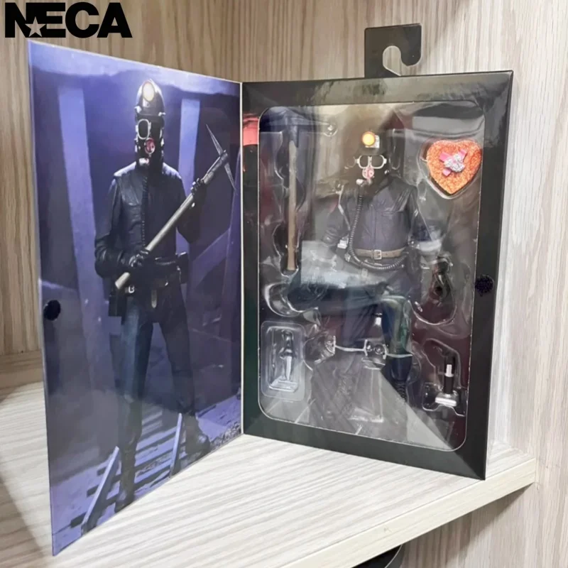 Подлинная Neca 56085 кровавая, День Святого Валентина, потрясающая 7-дюймовая модель мобильной куклы для работников угольной шахты 
Подлинная Neca 56085 кровавая, День Святого Валентина, потрясающая 7-дюймовая модель мобильной куклы для работников угольной шахты