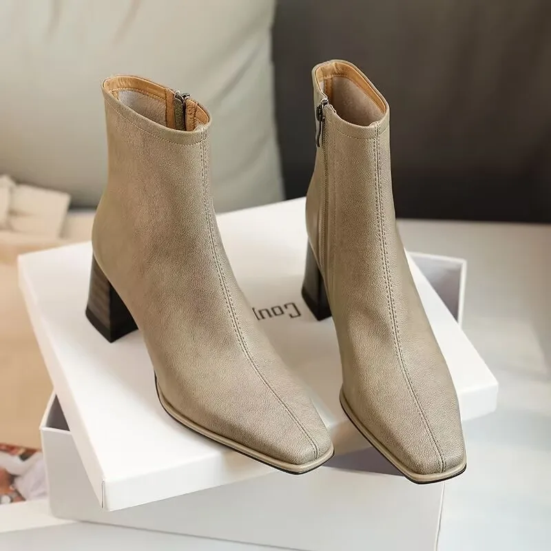 New Style Women's Thick Heel Medium Heels Boots Women's Winter Square Toe Back Zipper Increased Casual Short Boots Zapatos Mujer
New Style Women's Thick Heel Medium Heels Boots Women's Winter Square Toe Back Zipper Increased Casual Short Boots Zapatos Mujer