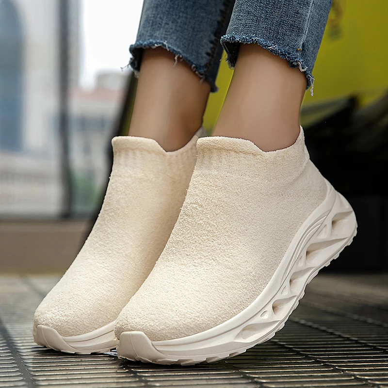 Best Wide-Toe-Box Men Shoes Couple Platform Best Men Warm Clunky Casual Shoes Running Shoes Sock Trail Slip on Walking Sneakers
Best Wide-Toe-Box Men Shoes Couple Platform Best Men Warm Clunky Casual Shoes Running Shoes Sock Trail Slip on Walking Sneakers