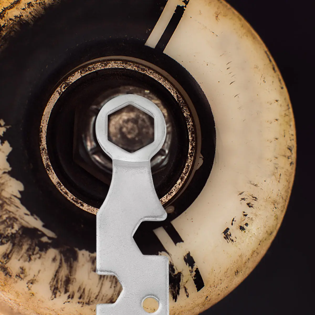 4Pcs Premium All in One Skateboard Tool Metal Wrench Spanner for Skate Repair Wheels Trucks Hardware Easy Skate
4Pcs Premium All in One Skateboard Tool Metal Wrench Spanner for Skate Repair Wheels Trucks Hardware Easy Skate