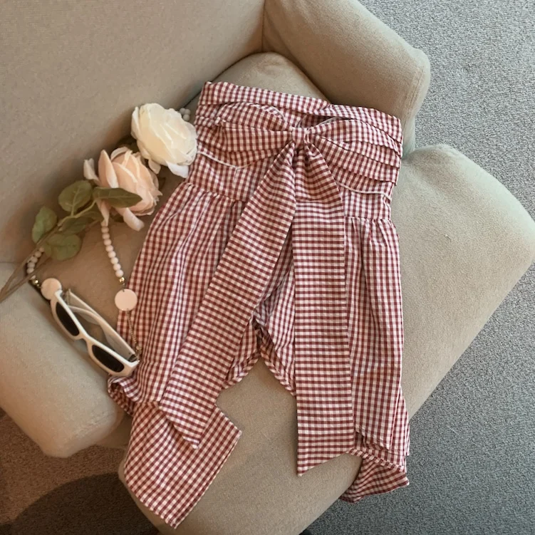 Red Plaid Strapless Women's Summer New Unique Beautiful Spicy Girl Design Knot Tie Shoulder Top Loose Fit Single Piece
Red Plaid Strapless Women's Summer New Unique Beautiful Spicy Girl Design Knot Tie Shoulder Top Loose Fit Single Piece