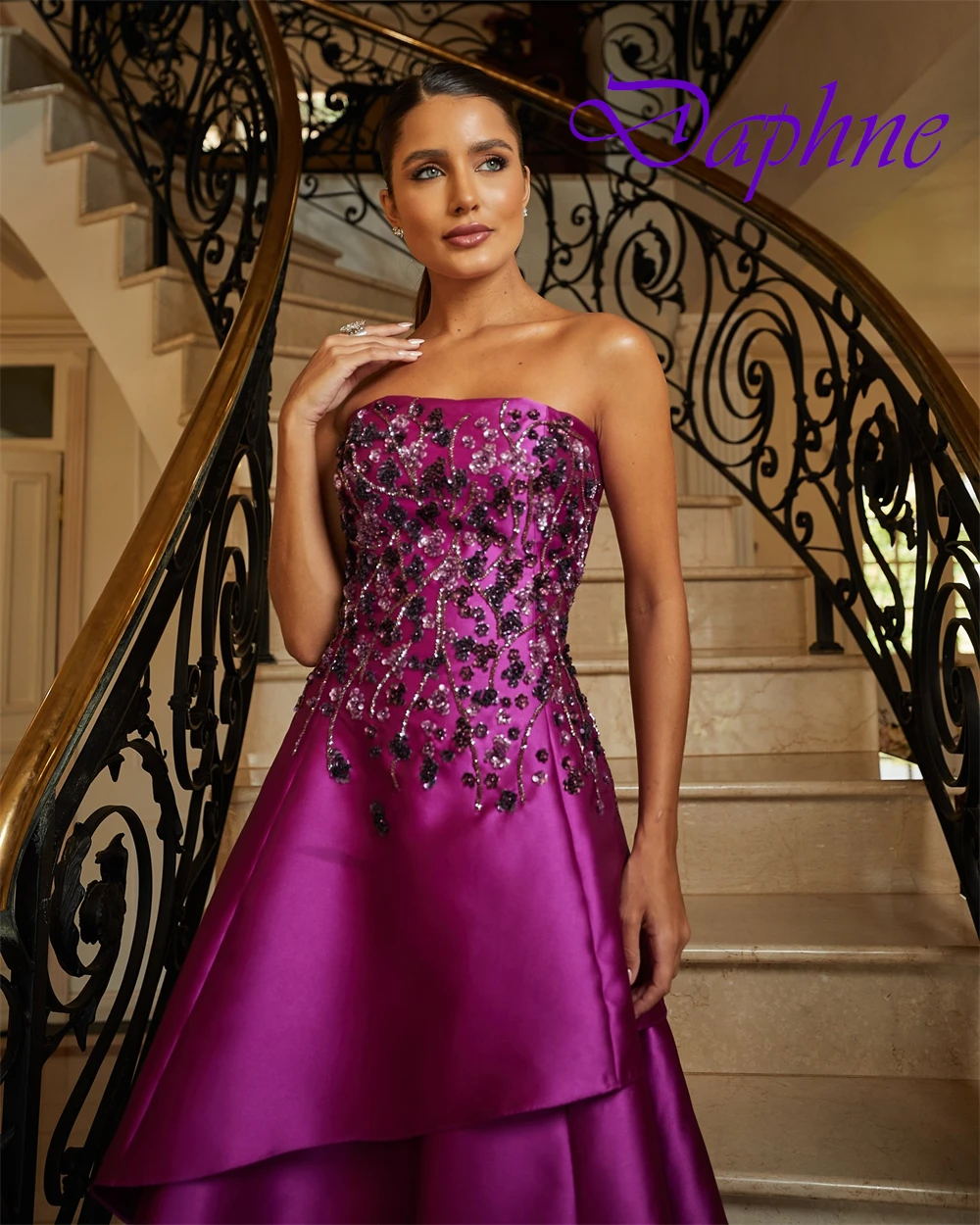 Customized Luxury Satin Strapless Evening Dress Exquisite Beading Flowers Prom Dress Luxury Sweep Train Special Occasion Gowns
Customized Luxury Satin Strapless Evening Dress Exquisite Beading Flowers Prom Dress Luxury Sweep Train Special Occasion Gowns