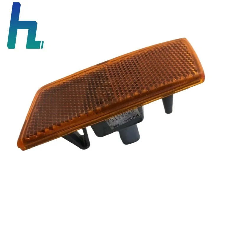 4805861AA NEW Front Side Marker Light Lamp Lens Housing for 2005-2010 Chrysler 300 4805860AA
4805861AA NEW Front Side Marker Light Lamp Lens Housing for 2005-2010 Chrysler 300 4805860AA