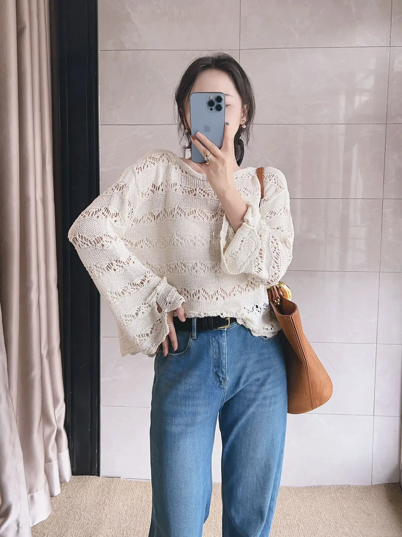 Soft Linen Knitwear with Gold Thread Hollow out Design in Beige Color Romantic Style French Style Loose Fit round Neck Long S...
Soft Linen Knitwear with Gold Thread Hollow out Design in Beige Color Romantic Style French Style Loose Fit round Neck Long S...