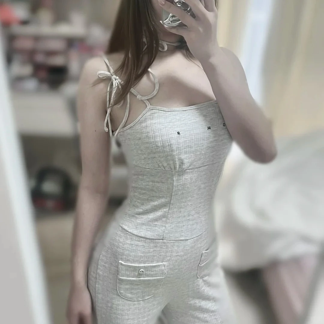Kuzuwata Fashion Trendy New Sweet Jumpsuit Slim Sling Lace Up Halter Solid Mid-length Romper Japan Flare Casual Ruched Bodysuit
Kuzuwata Fashion Trendy New Sweet Jumpsuit Slim Sling Lace Up Halter Solid Mid-length Romper Japan Flare Casual Ruched Bodysuit
