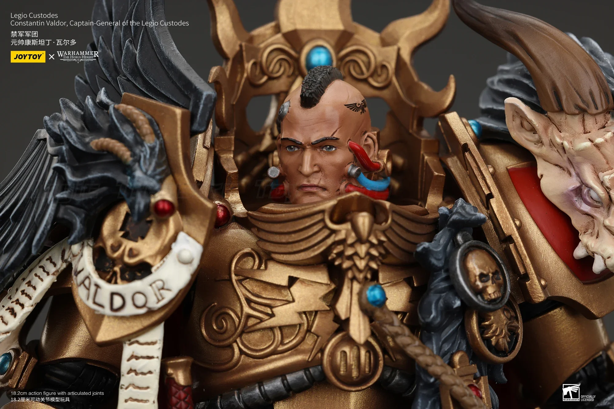 【В наличии】 Фигурка JOYTOY Warhammer 40K Legio Custodes Constantin Valdor Captain-General of The Legio Custodes 1/18 Mod
【В наличии】 Фигурка JOYTOY Warhammer 40K Legio Custodes Constantin Valdor Captain-General of The Legio Custodes 1/18 Mod