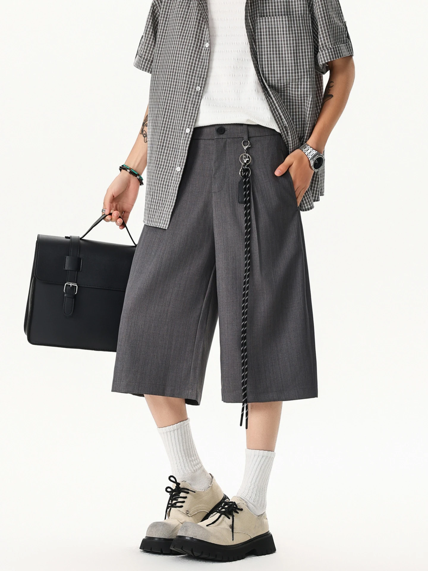 Men's Casual Straight Leg Suit Shorts Drapey Loose Fit Summer Trendy Brand Breathable Comfortable Straight Tube Pants
Men's Casual Straight Leg Suit Shorts Drapey Loose Fit Summer Trendy Brand Breathable Comfortable Straight Tube Pants