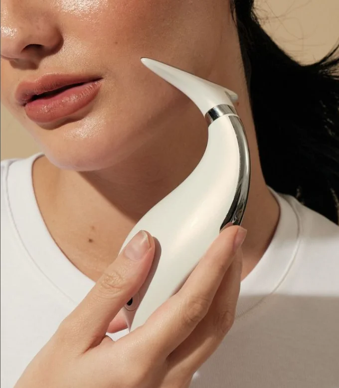2024 Best Home Use Beauty Equipment 12000 HZ Anti-aging Skin Care Wand Face Neck Lifting Massager Face Lifting Device
2024 Best Home Use Beauty Equipment 12000 HZ Anti-aging Skin Care Wand Face Neck Lifting Massager Face Lifting Device