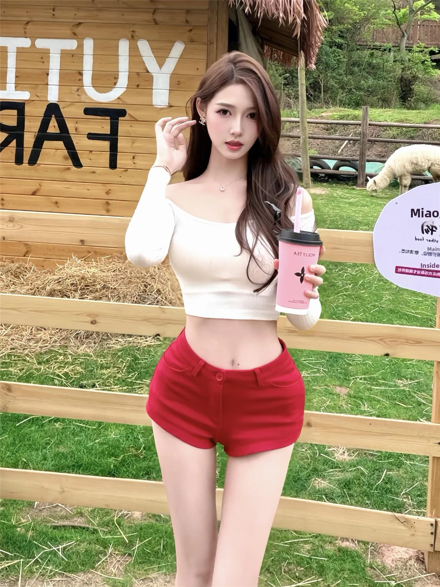 American Street Style Low Waist Denim Shorts Women Summer Slimming Washed Butt Covering Hot Pants Red Spicy Girl Casual Cotto...
American Street Style Low Waist Denim Shorts Women Summer Slimming Washed Butt Covering Hot Pants Red Spicy Girl Casual Cotto...