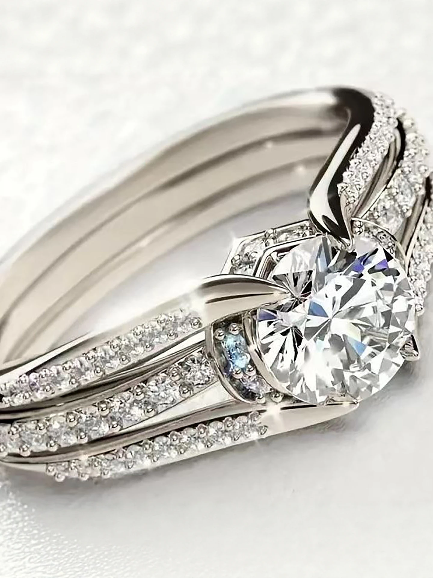 Retro Court Sle Arch Brie aped Ring Faionable Golden Zircon Embedded Wedding Ring Elely Geometric Finger Ring
Retro Court Sle Arch Brie aped Ring Faionable Golden Zircon Embedded Wedding Ring Elely Geometric Finger Ring