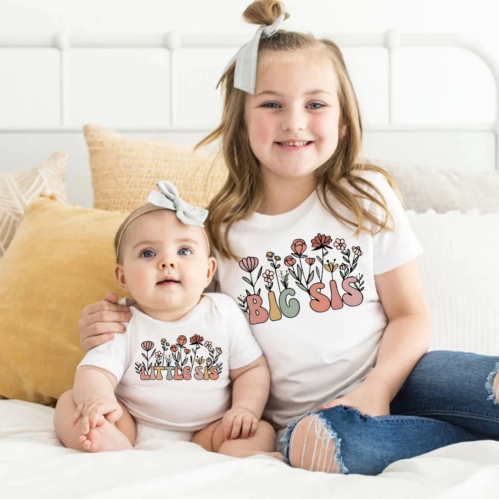 Fashion Girls Outfits Big Sister/Little Sister& Flower Print Girls Family Outfits Short Sleeve Kids T-shirt+baby Romper Clothing
Fashion Girls Outfits Big Sister/Little Sister& Flower Print Girls Family Outfits Short Sleeve Kids T-shirt+baby Romper Clothing