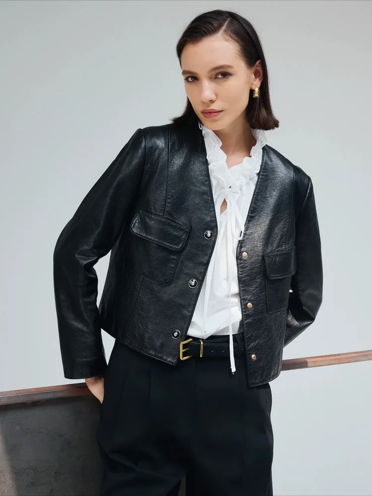 Retro Wax Turned Sheepskin Jacket Woman Trend Classic Silhouette Short Version V-neck Small Fragrant Real Leather Jacket Top
Retro Wax Turned Sheepskin Jacket Woman Trend Classic Silhouette Short Version V-neck Small Fragrant Real Leather Jacket Top