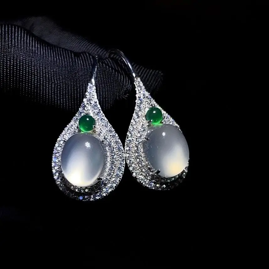 Ice egg surface earrings, water drop earrings, women's models, European and American generous Internet celebrities, trendy fashi
Ice egg surface earrings, water drop earrings, women's models, European and American generous Internet celebrities, trendy fashi