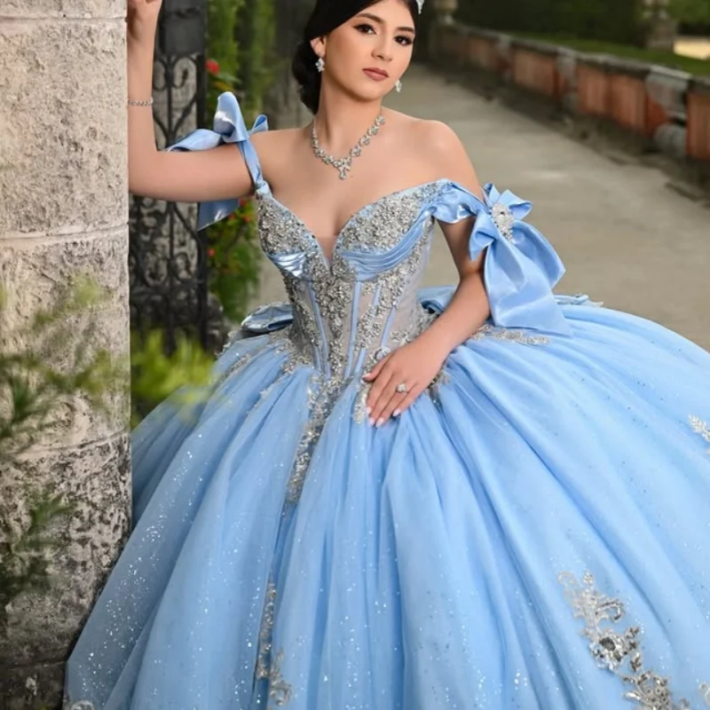 Shiny Blue Quinceanera Dresses Off the Shoulder Sequin Crystal Decal layering Long tail Bow Vestido De 15 Quinceanera Customize
Shiny Blue Quinceanera Dresses Off the Shoulder Sequin Crystal Decal layering Long tail Bow Vestido De 15 Quinceanera Customize