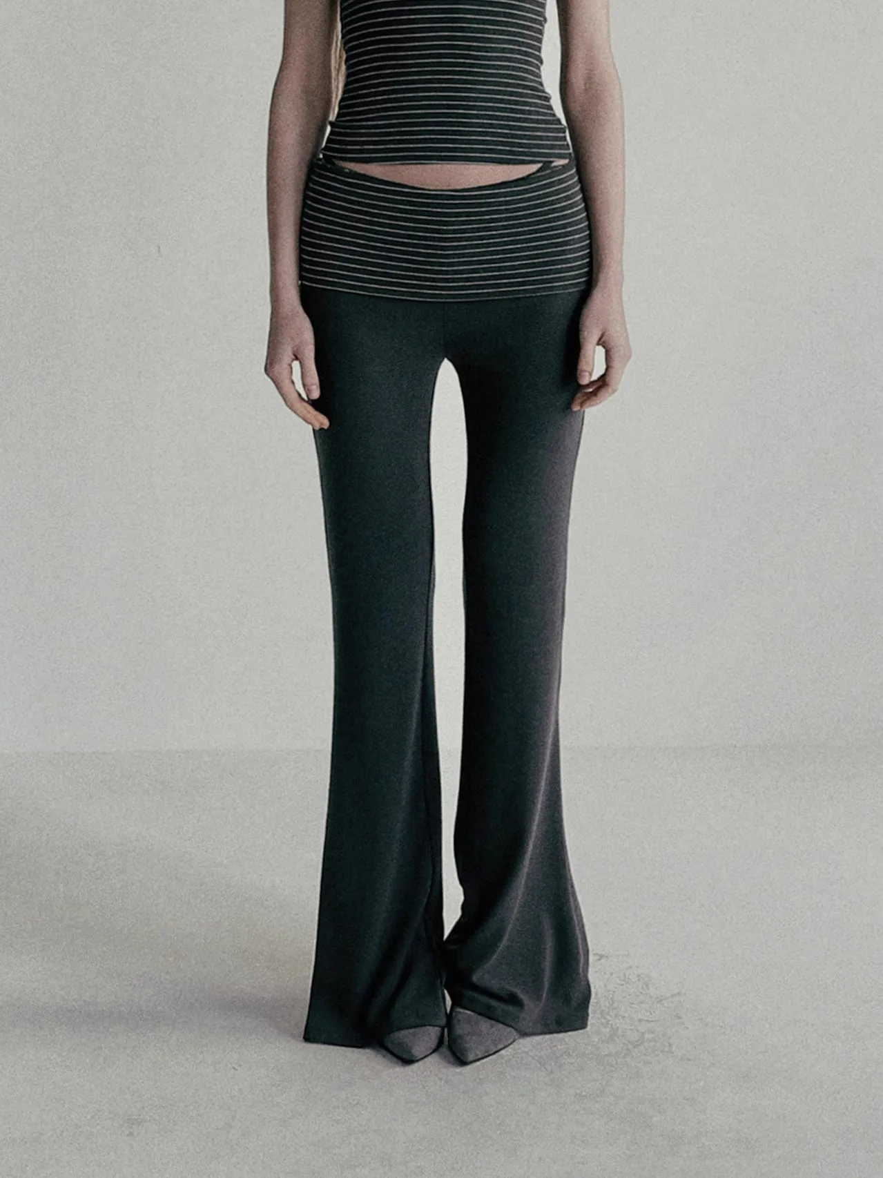 Women's Slim Fit Striped Micro Flared Pants Elastic Sports Casual Long Yoga Pants Korean Sle l Waist Cotton 00%
Women's Slim Fit Striped Micro Flared Pants Elastic Sports Casual Long Yoga Pants Korean Sle l Waist Cotton 00%