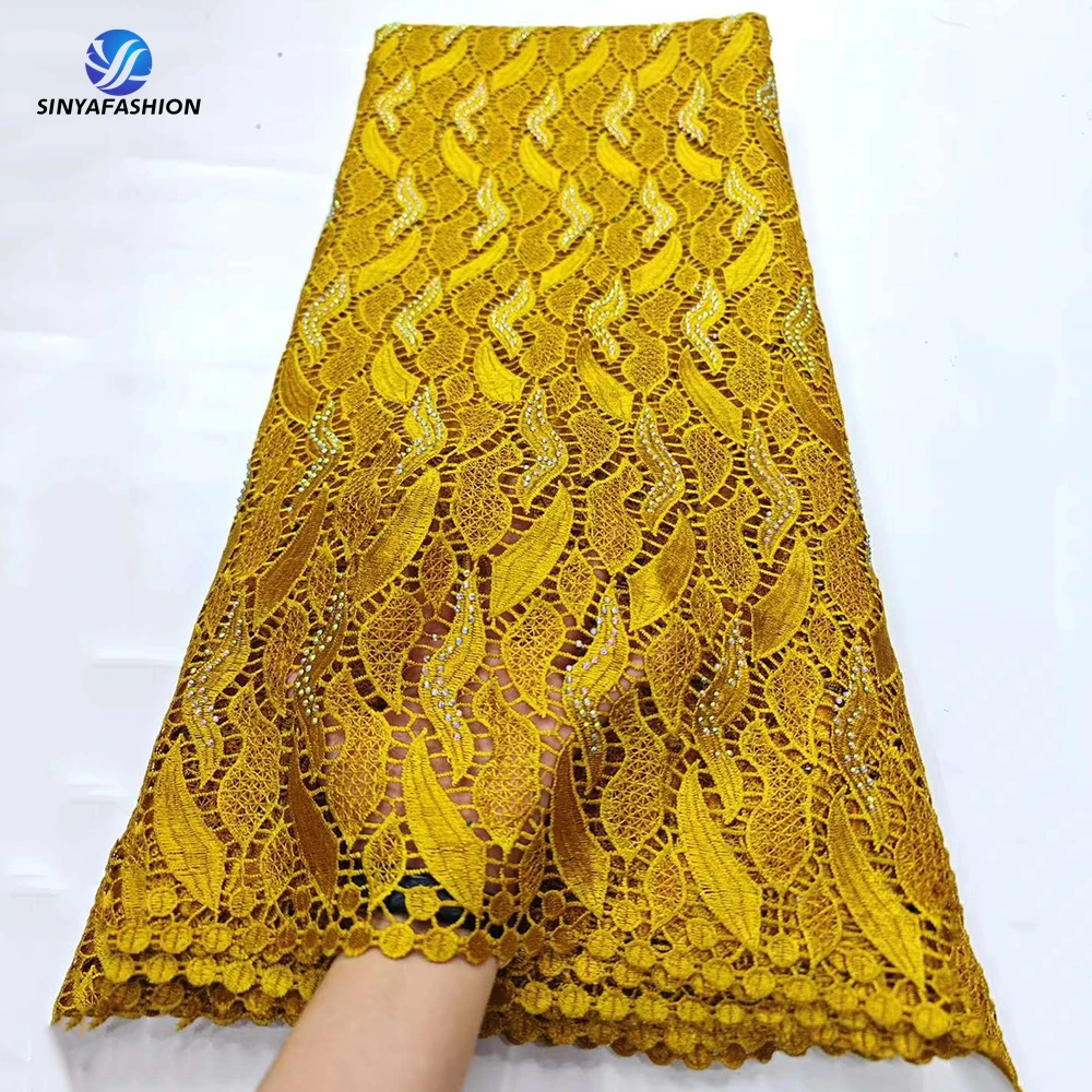 Sinya 2024 Latest Nigerian Guipure Cord Lace Fabric High Quality African Water Soluble Lace With Stones For WOmen Wedding Dress
Sinya 2024 Latest Nigerian Guipure Cord Lace Fabric High Quality African Water Soluble Lace With Stones For WOmen Wedding Dress