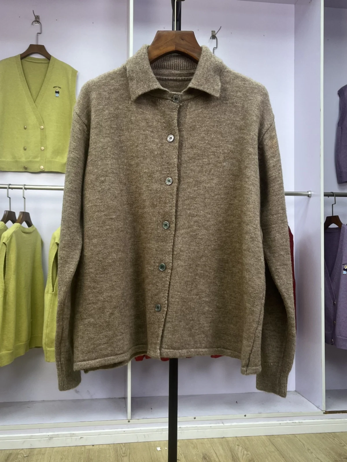 Women's Cardigan Sweater Slimming Vintage Collar Casual Comfortable Top Autumn Winter New Arrival Regular Sve Length
Women's Cardigan Sweater Slimming Vintage Collar Casual Comfortable Top Autumn Winter New Arrival Regular Sve Length